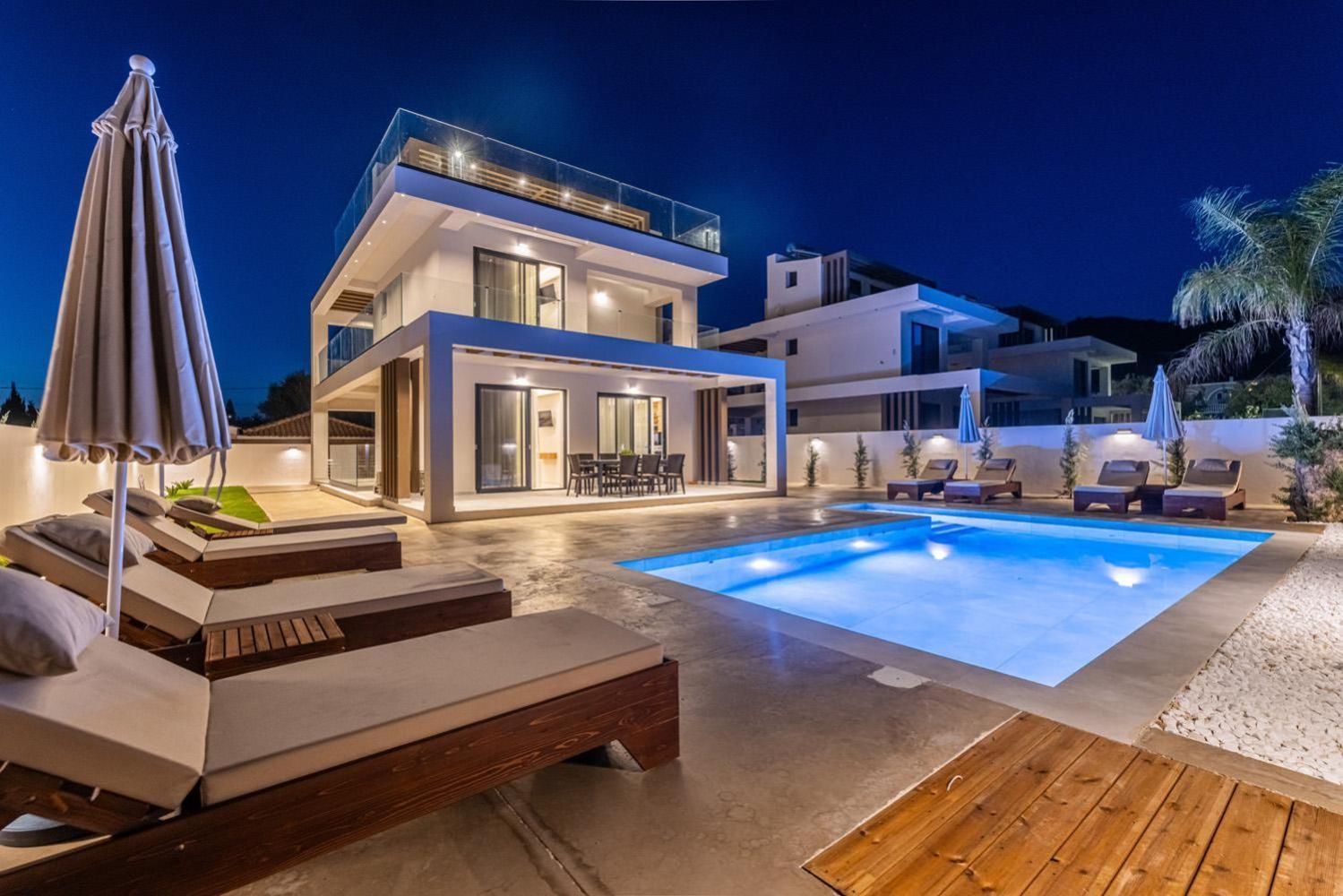 Villa Infinity Ena